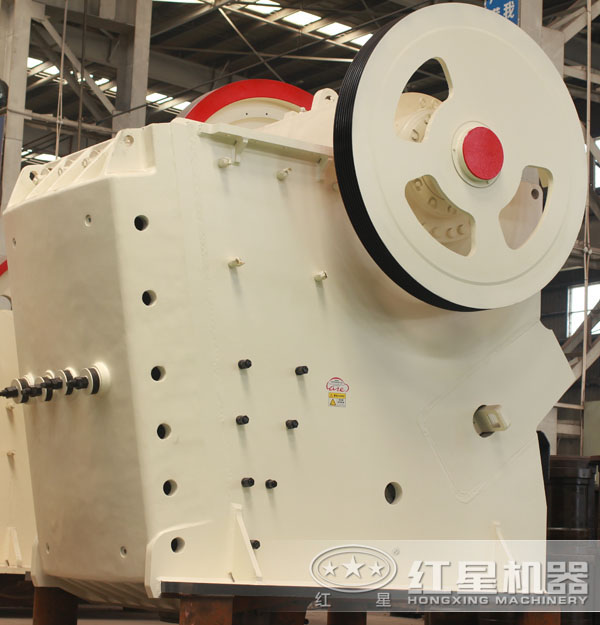 顎式破碎機(jī)某型號(hào)
