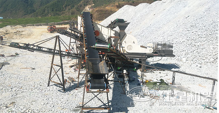 移動錘式破碎機(jī)