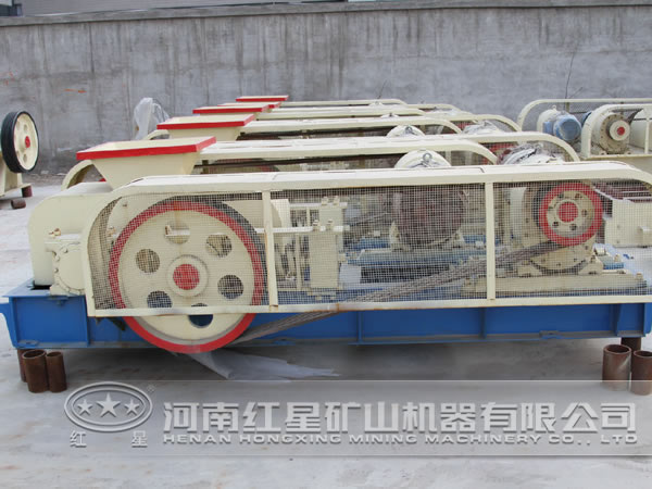 輥式粉碎機